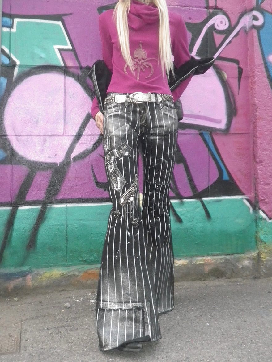 "Heaven の Rose" hand-beaded cross striped low-rise jeans