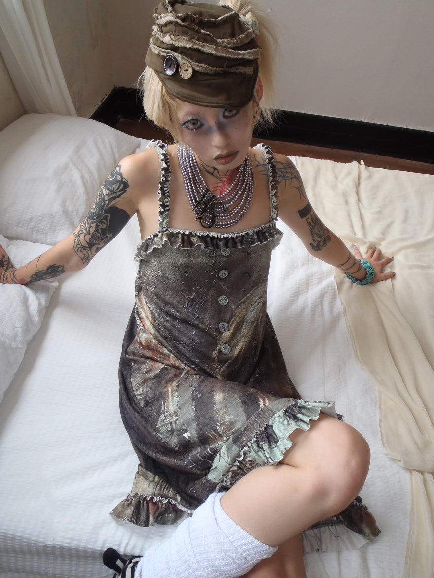 Two-sided face French Pompadour slip nightdress Evil fall version