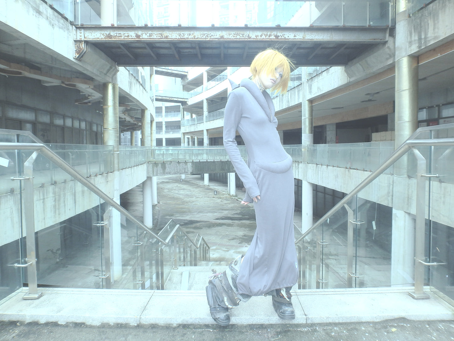 "Grows out of nothing"3d print shaped slim dress