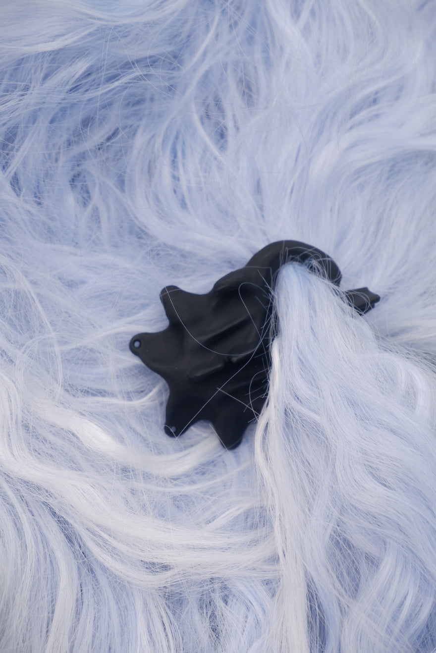 “Coccyx Guardian”3D Print skeleton hair clip