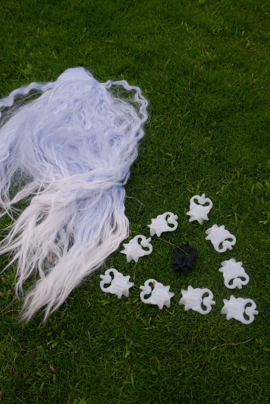 “Coccyx Guardian”3D Print skeleton hair clip