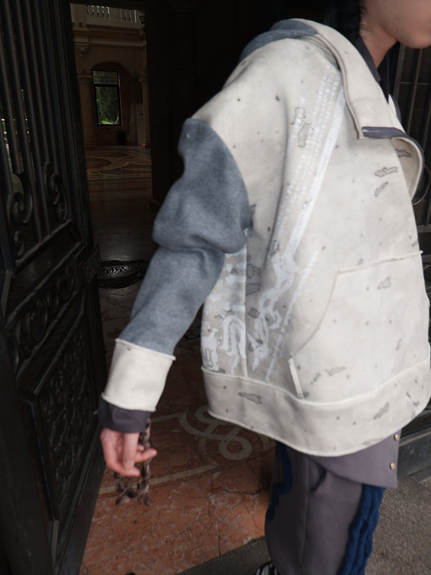 "WHITE KNIGHT" artist laylah collab fleece hoodie