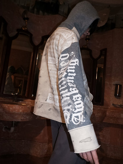 "WHITE KNIGHT" artist laylah collab fleece hoodie